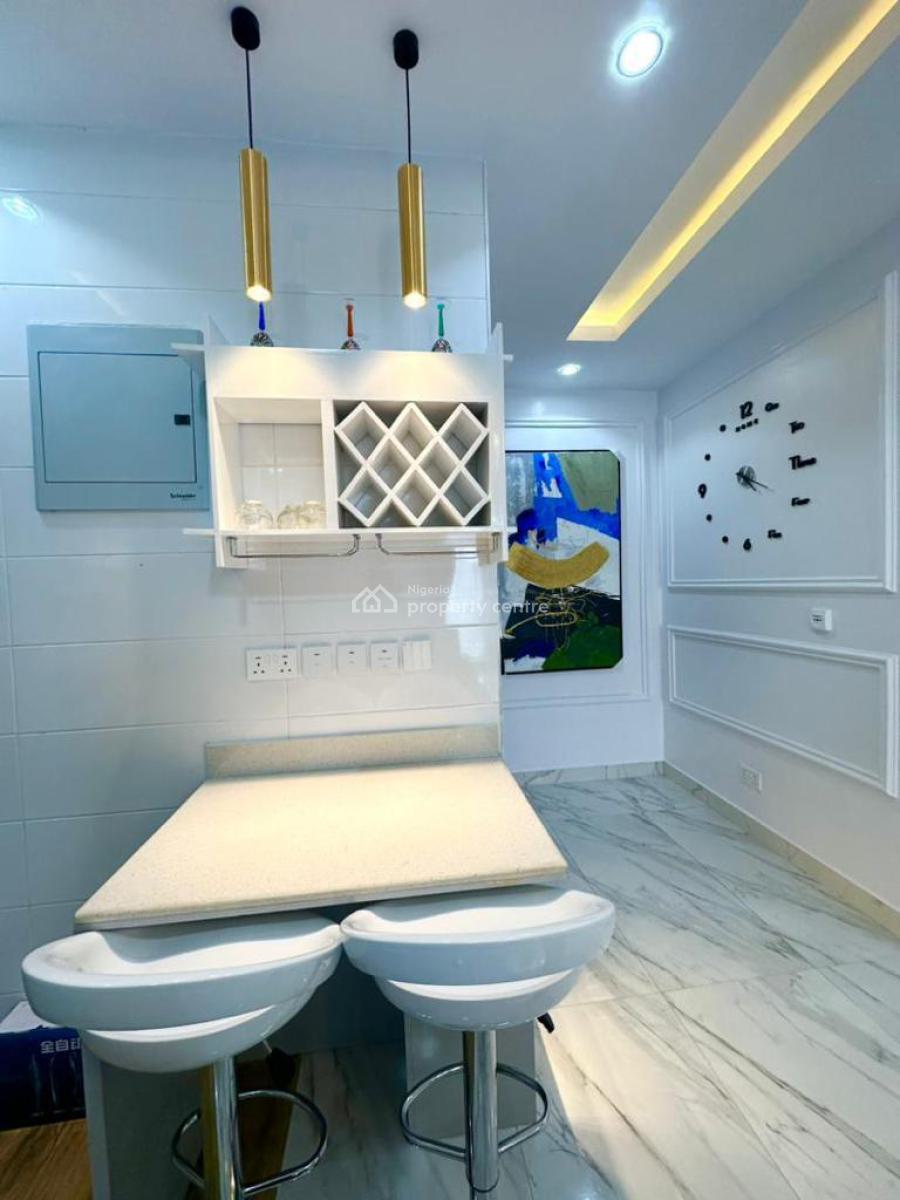 Luxury 2 Bedroom Apartment, Periwinkle Estate, Lekki Phase 1, Lekki, Lagos, Flat / Apartment Short Let