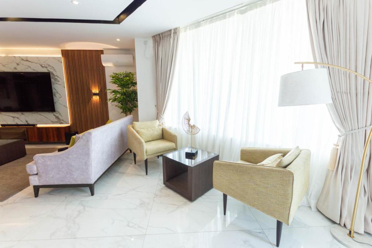 Luxury 3  Bedroom Apartment, Joneer Court, Lekki Phase 1, Lekki, Lagos, Flat / Apartment Short Let