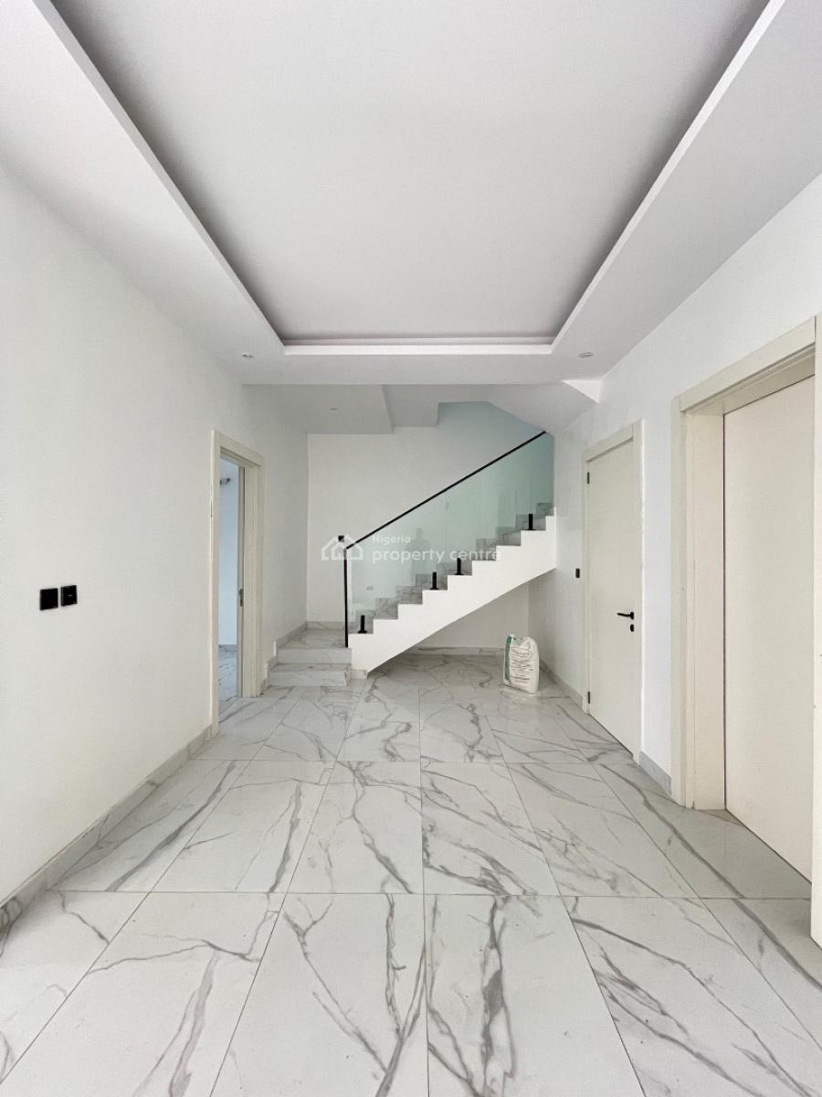 Lovely 5 Bedroom Terrace Duplex with Bq, Lekki Phase 1, Lekki, Lagos, Terraced Duplex for Sale