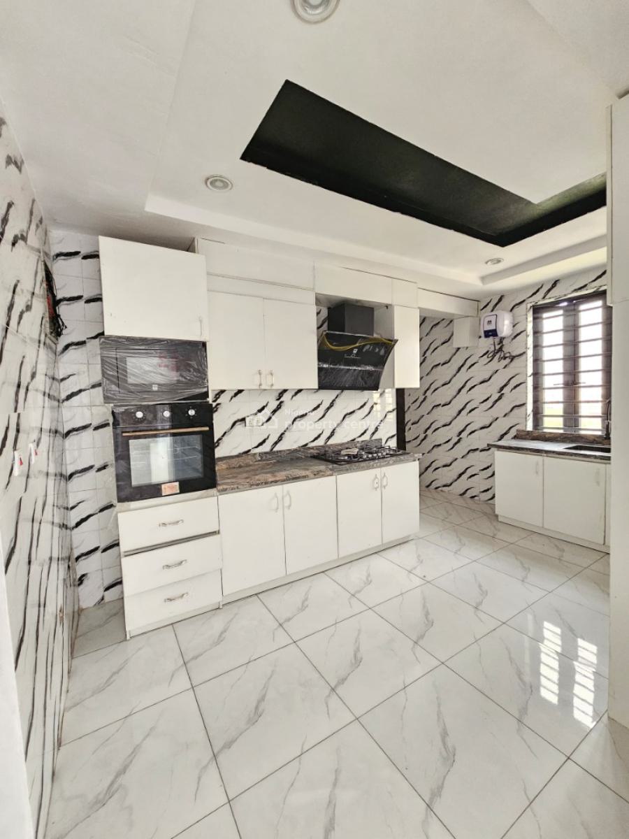 Well-built Luxury Spacious 2 Bedroom Apartment with Elevator, Ikate, Lekki, Lagos, Flat / Apartment for Sale