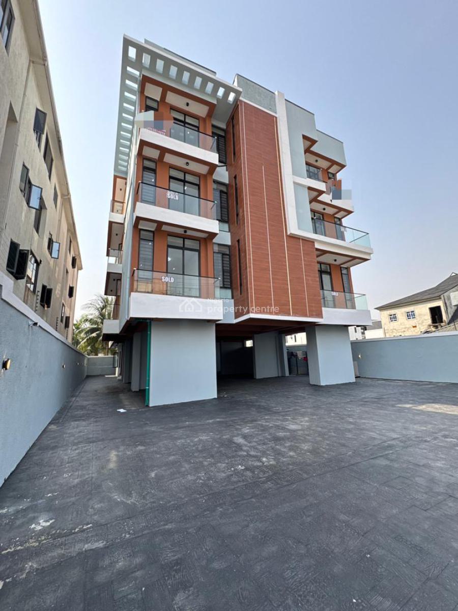 Spacious 2 Bedroom Apartment, Lekki, Ologolo, Lekki, Lagos, Block of Flats for Sale