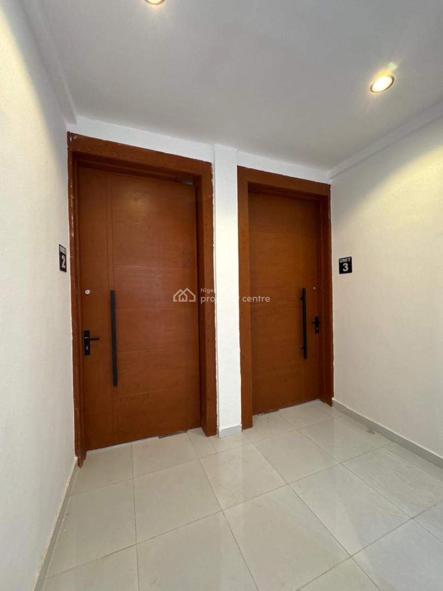 Spacious 2 Bedroom Apartment, Lekki, Ologolo, Lekki, Lagos, Block of Flats for Sale