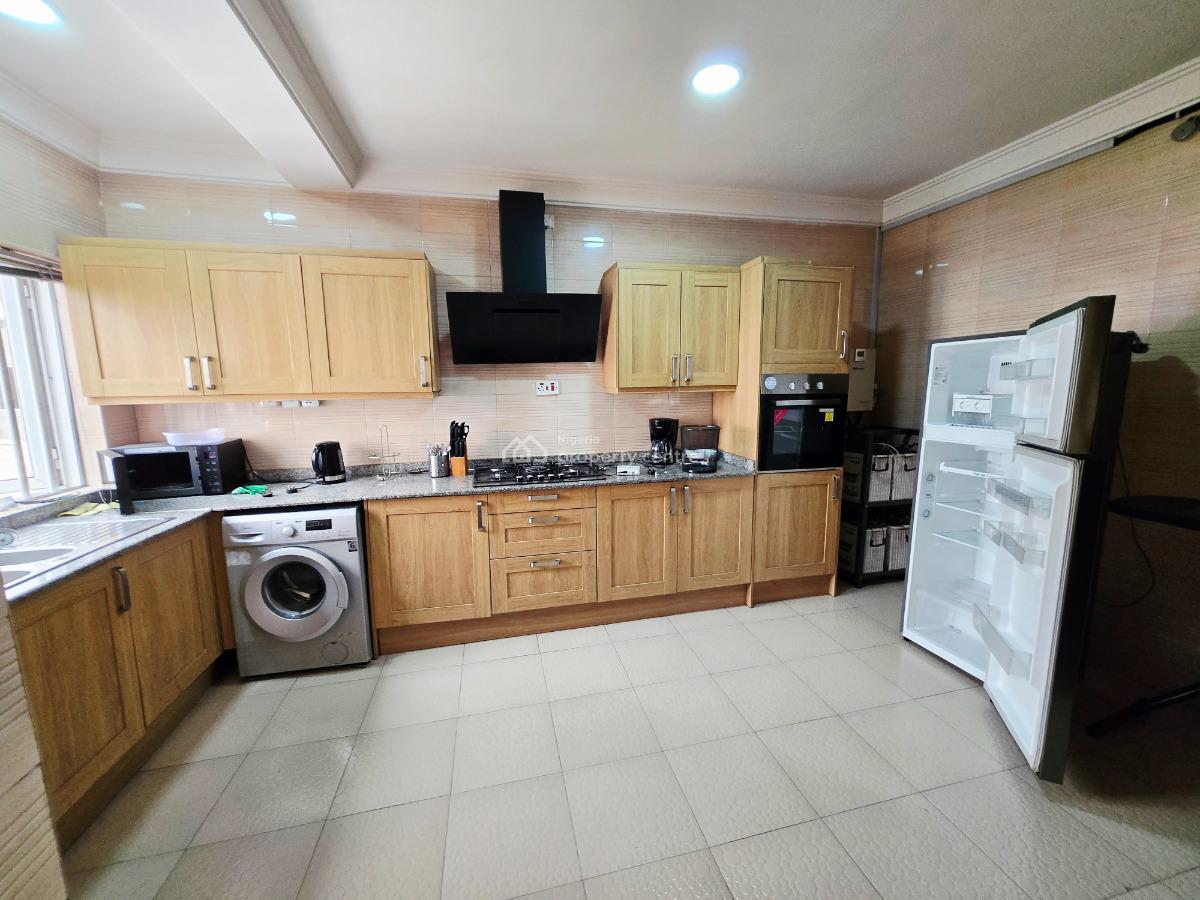 Fully Furnished 4 Bedroom, Lekki Right Side, Lekki Phase 1, Lekki, Lagos, Terraced Duplex for Rent