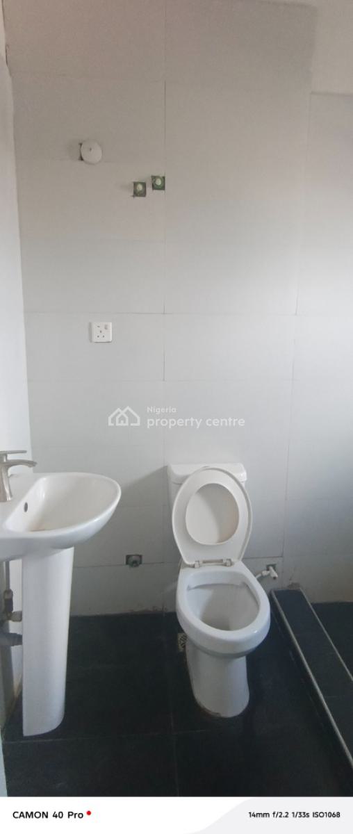 Fully Service Bq with Wardrobe in Ikate, Ikate By Coastal Road, Lekki Phase 1, Lekki, Lagos, Self Contain (single Rooms) for Rent