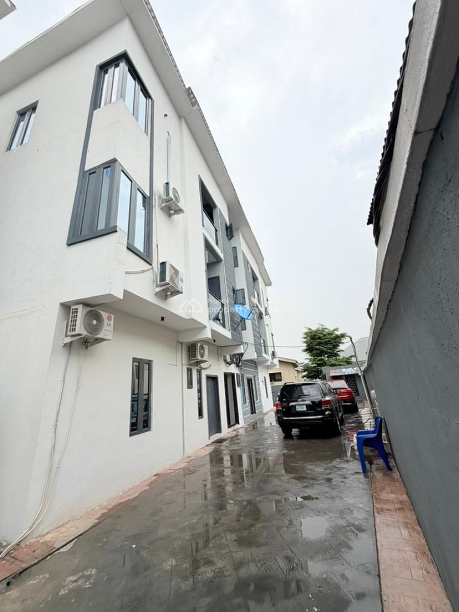 Luxuriously Built 3 Bedroom Apartments, Gra Phase 2, Magodo, Lagos, Block of Flats for Sale