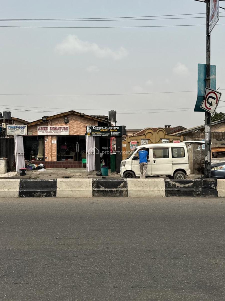 Property in a Strategic Location Perfect for Commercial Purposes., Surulere, Surulere, Lagos, Commercial Land for Sale