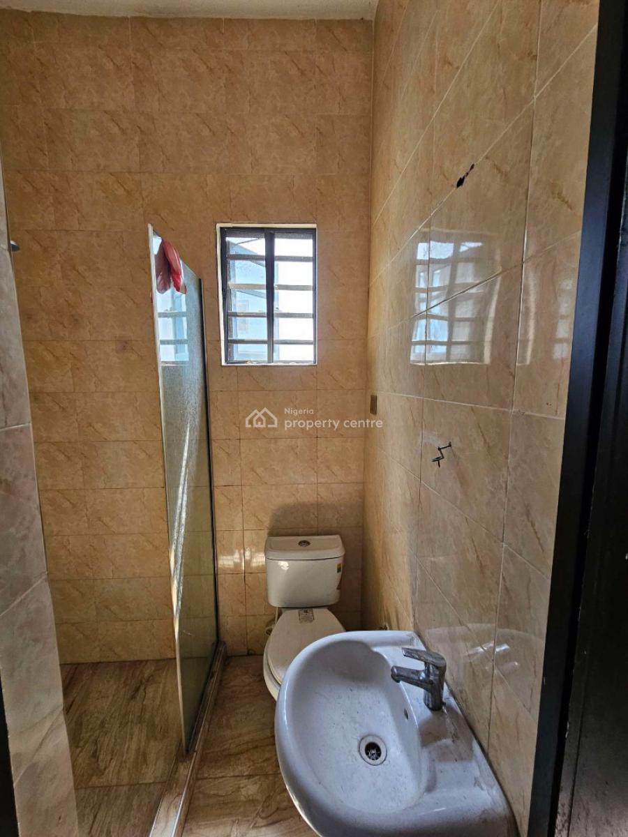 Well Maintained  4bedroom Terrace Duplex, Ikota, Lekki, Lagos, Terraced Duplex for Sale