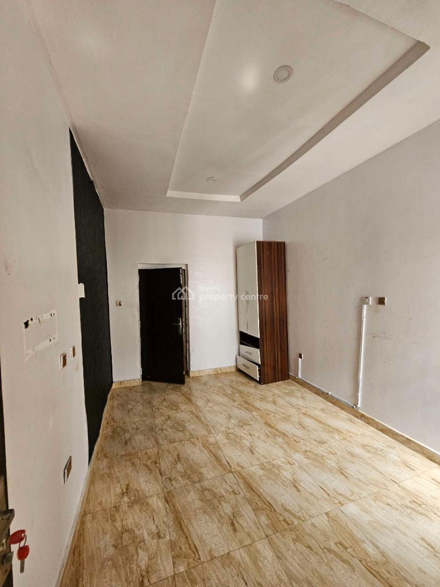 Well Maintained  4bedroom Terrace Duplex, Ikota, Lekki, Lagos, Terraced Duplex for Sale