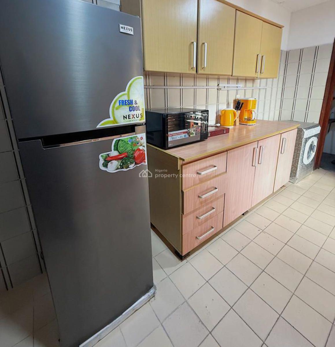 Spacious, Furnished 3 Bedroom Apartment with Swimming Pool, Gym, Green Area, Babatunde Jose, Victoria Island (vi), Lagos, Flat / Apartment for Rent