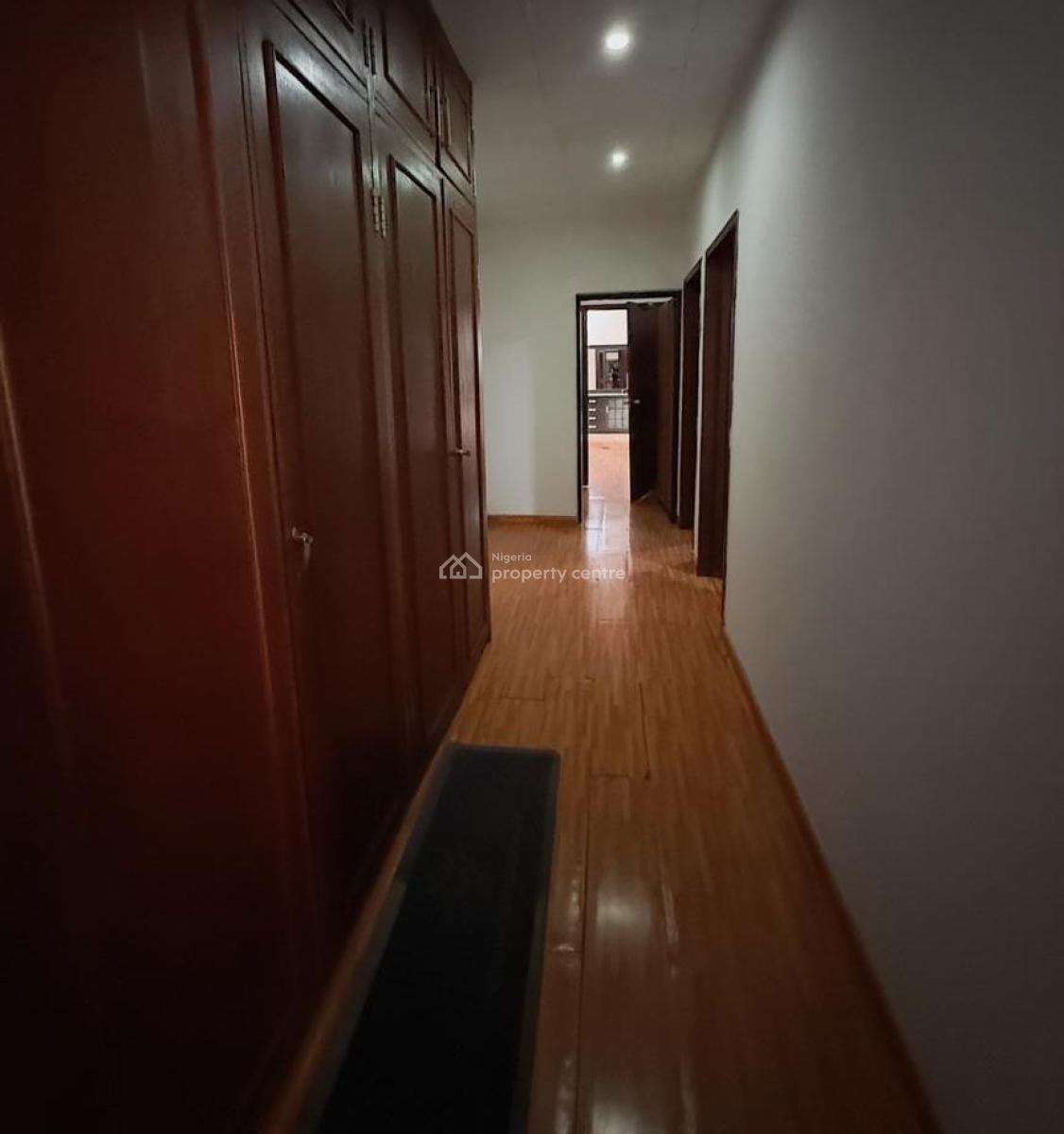 Spacious, Furnished 3 Bedroom Apartment with Swimming Pool, Gym, Green Area, Babatunde Jose, Victoria Island (vi), Lagos, Flat / Apartment for Rent