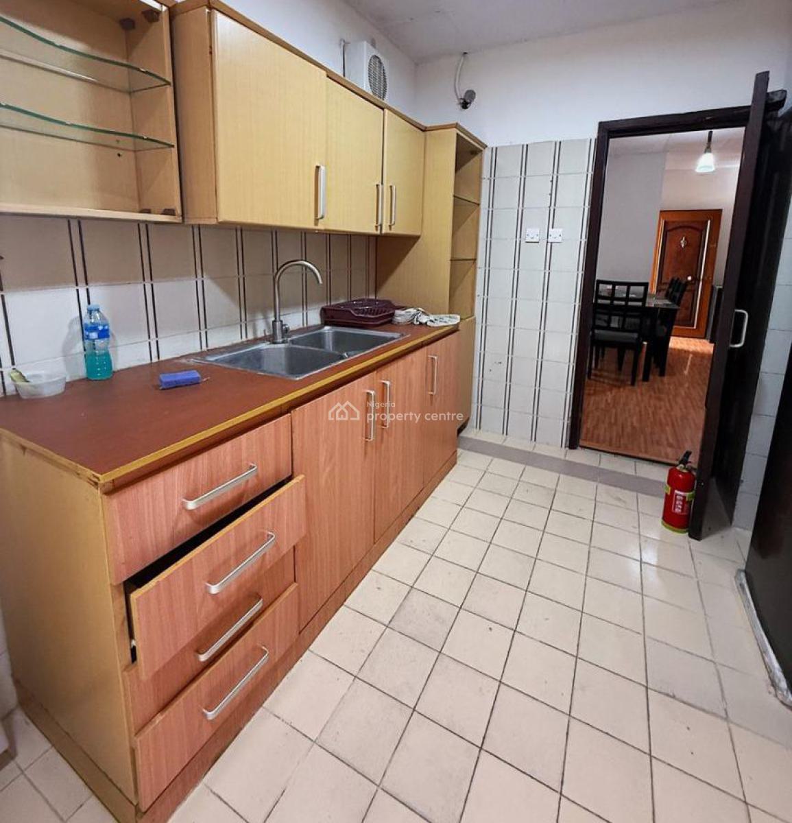 Spacious, Furnished 3 Bedroom Apartment with Swimming Pool, Gym, Green Area, Babatunde Jose, Victoria Island (vi), Lagos, Flat / Apartment for Rent