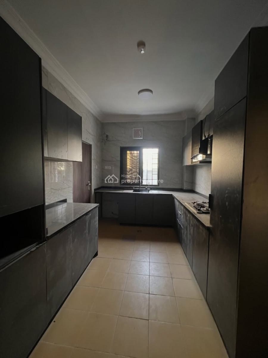 Spacious 3 Bedroom Apartment, Lekki Phase 1, Lekki, Lagos, House for Rent