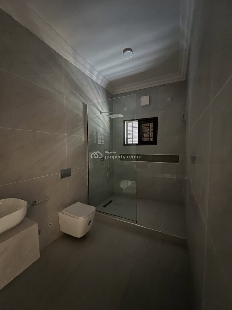 Spacious 3 Bedroom Apartment, Lekki Phase 1, Lekki, Lagos, House for Rent