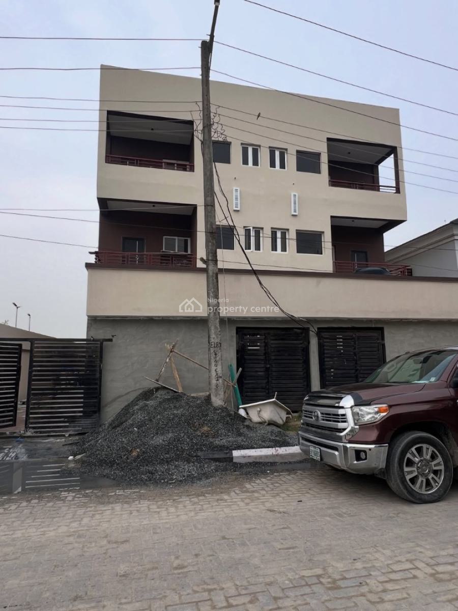 Very Spacious 2 Bedroom Apartment, New Road, Lekki, Lagos, House for Rent