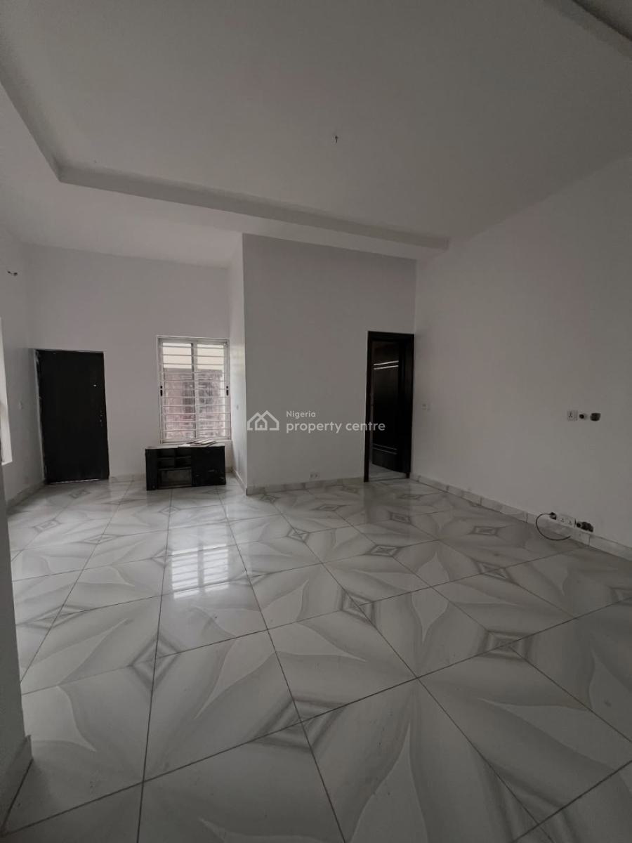 Very Spacious 2 Bedroom Apartment, New Road, Lekki, Lagos, House for Rent