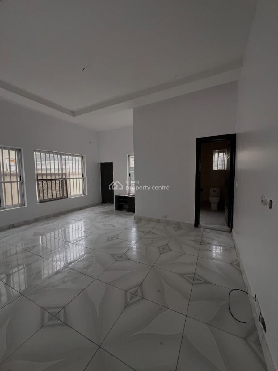 Very Spacious 2 Bedroom Apartment, New Road, Lekki, Lagos, House for Rent