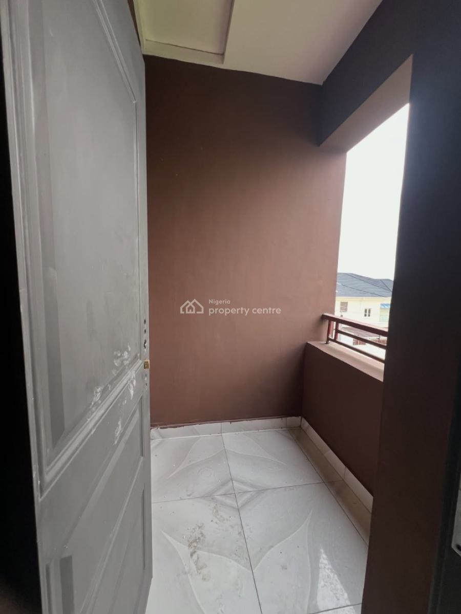Very Spacious 2 Bedroom Apartment, New Road, Lekki, Lagos, House for Rent