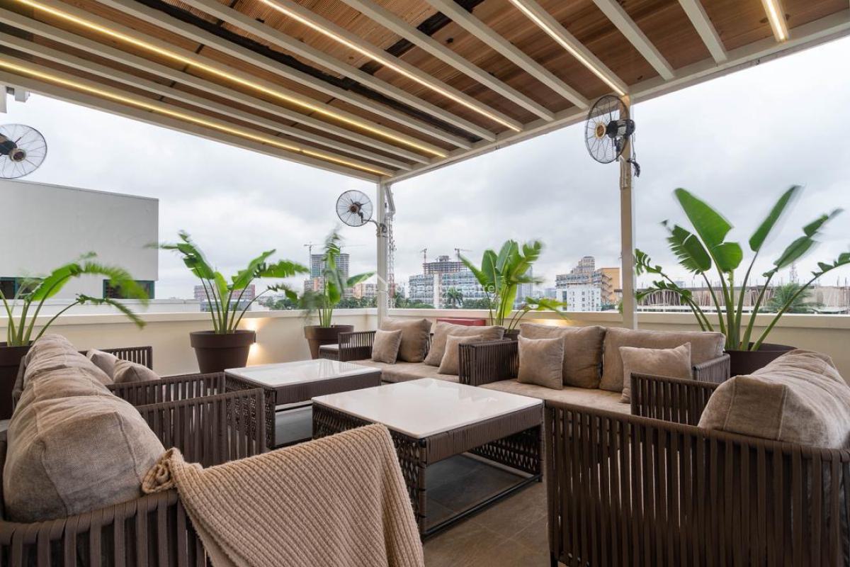 One-bedroom Penthouse with Outdoor Entertainment Patio, Bishop Aboyade Cole, Victoria Island (vi), Lagos, House Short Let