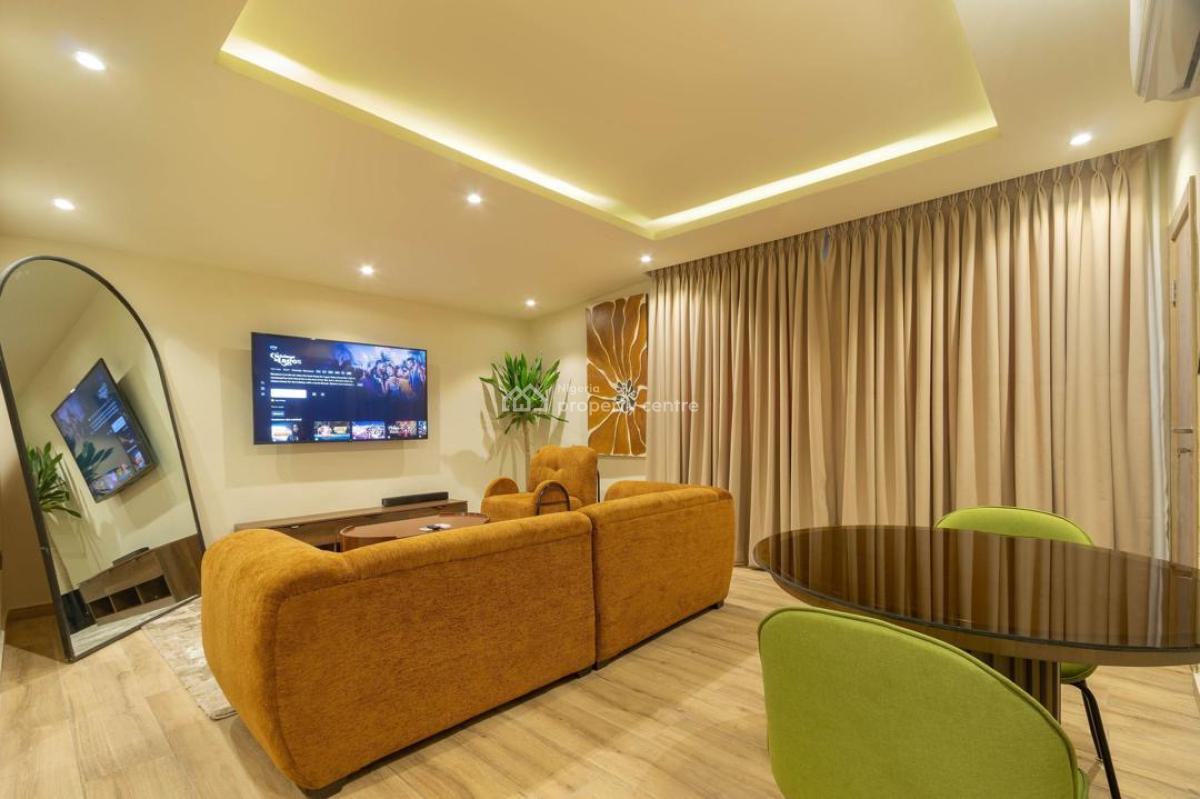 Cozy 1 Bedroom Apartment with Ps5 Game, Off Chief Collins, Lekki Phase 1, Lekki, Lagos, Flat / Apartment Short Let