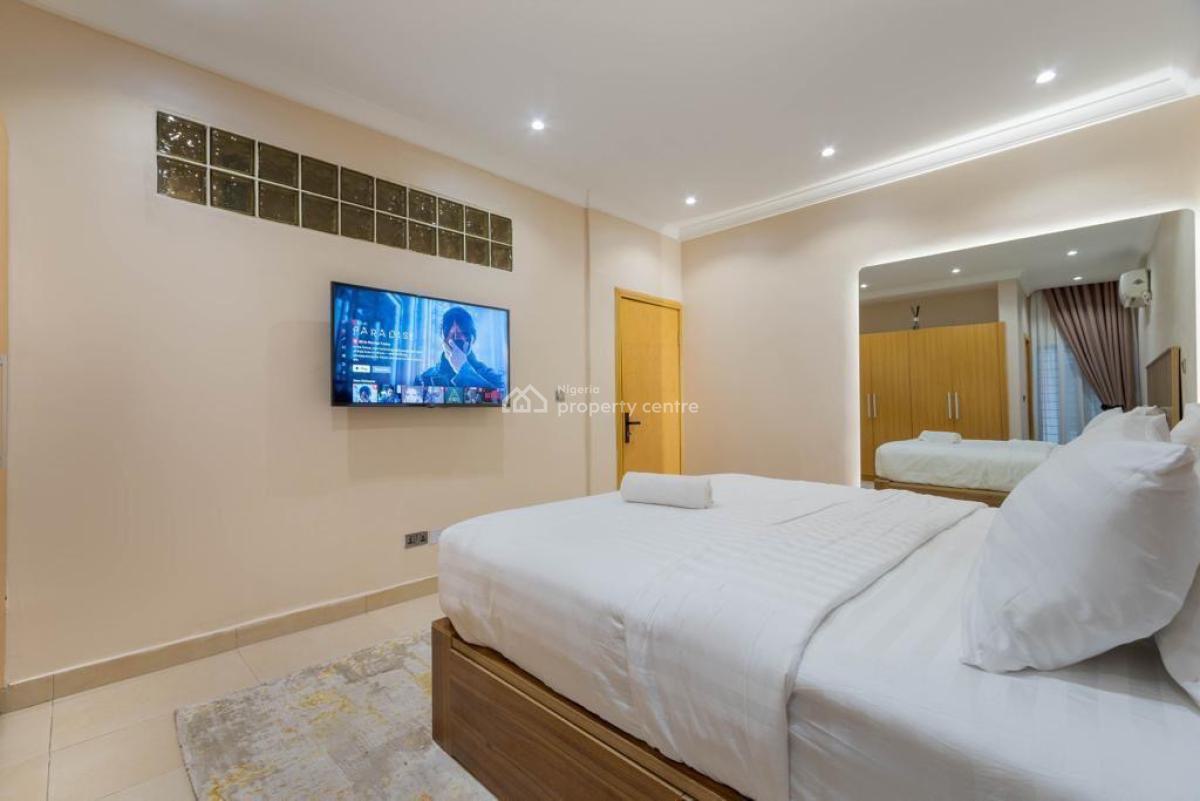 1 Bedroom Apartment with Top Notch Amenities Available., Lekki Phase 1, Lekki, Lagos, Flat / Apartment Short Let