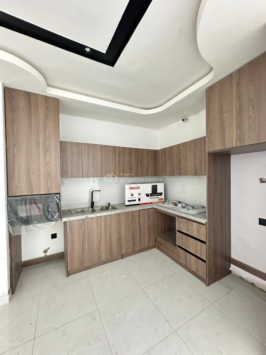 Exquisite & Spacious 2 Bedroom Apartment with a Gym & Swimming Pool, Ikate, Lekki, Lagos, Flat / Apartment for Sale