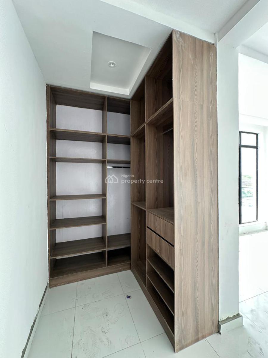 Exquisite & Spacious 2 Bedroom Apartment with a Gym & Swimming Pool, Ikate, Lekki, Lagos, Flat / Apartment for Sale