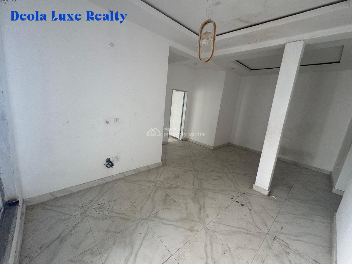 a Spacious 2 Bedroom in a Fully Serviced Estate with Swimming Pool, 10a Min to Eko Hotel Via The Coastal Road, Ikate, Lekki, Lagos, Flat / Apartment for Rent