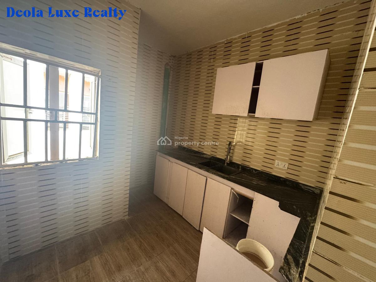 a Spacious 2 Bedroom in a Fully Serviced Estate with Swimming Pool, 10a Min to Eko Hotel Via The Coastal Road, Ikate, Lekki, Lagos, Flat / Apartment for Rent
