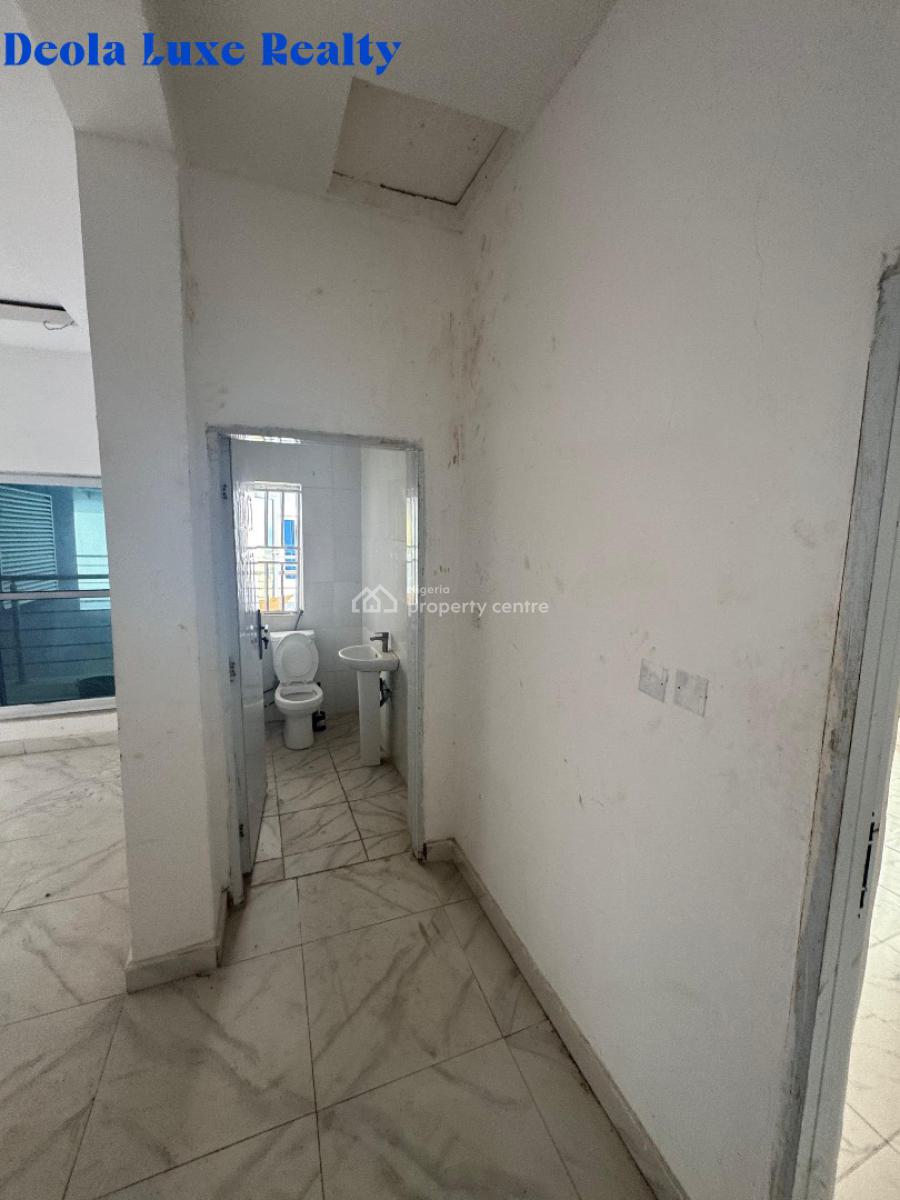 a Spacious 2 Bedroom in a Fully Serviced Estate with Swimming Pool, 10a Min to Eko Hotel Via The Coastal Road, Ikate, Lekki, Lagos, Flat / Apartment for Rent
