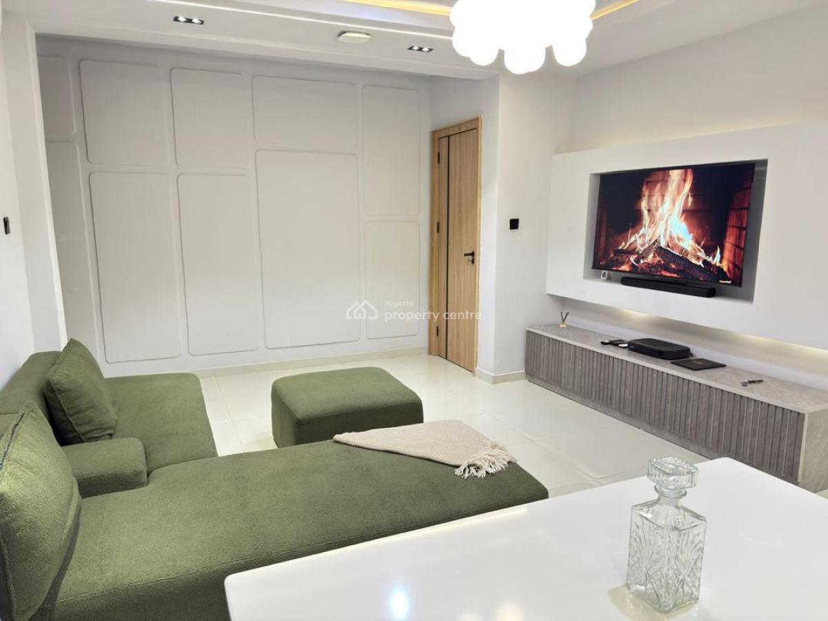 Beautiful 1 Bedroom Apartment with Pool and Games, Ikoyi, Lagos, Flat / Apartment Short Let