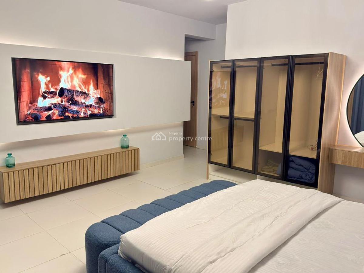 Beautiful 1 Bedroom Apartment with Pool and Games, Ikoyi, Lagos, Flat / Apartment Short Let