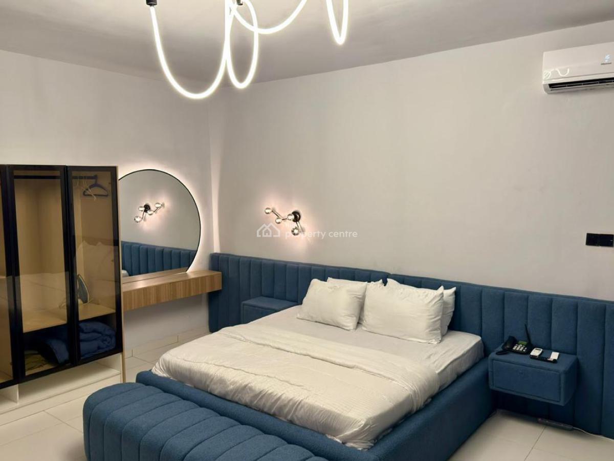 Beautiful 1 Bedroom Apartment with Pool and Games, Ikoyi, Lagos, Flat / Apartment Short Let