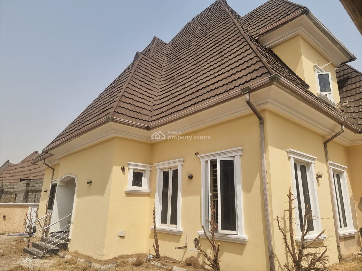 Luxury 4 Bedroom Penthouse with 2bq and Gate House, Estate Along Von Road, Lugbe District, Abuja, Detached Duplex for Rent