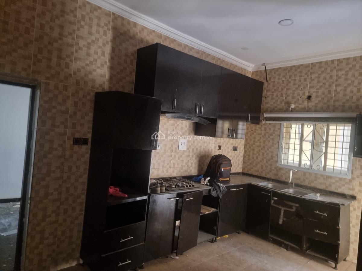 Luxury 4 Bedroom Penthouse with 2bq and Gate House, Estate Along Von Road, Lugbe District, Abuja, Detached Duplex for Rent