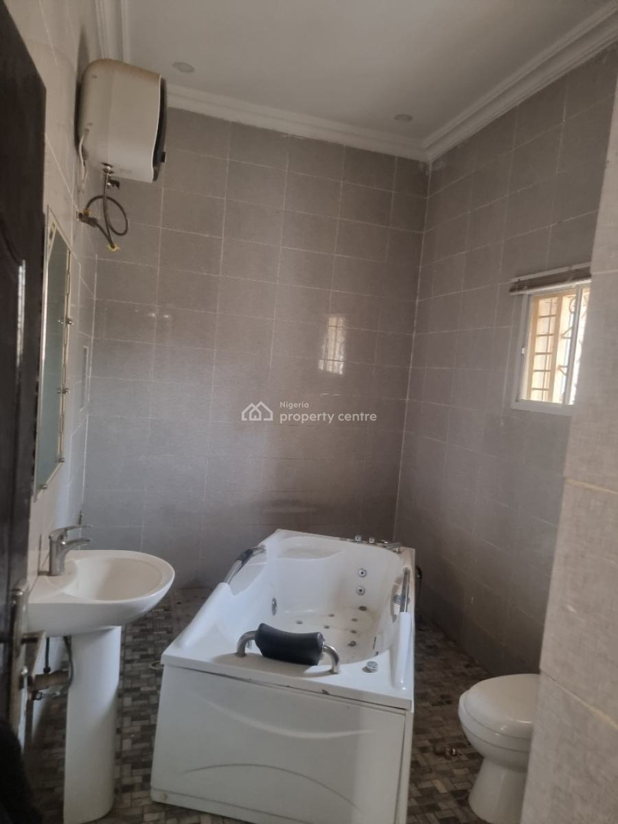 Luxury 4 Bedroom Penthouse with 2bq and Gate House, Estate Along Von Road, Lugbe District, Abuja, Detached Duplex for Rent