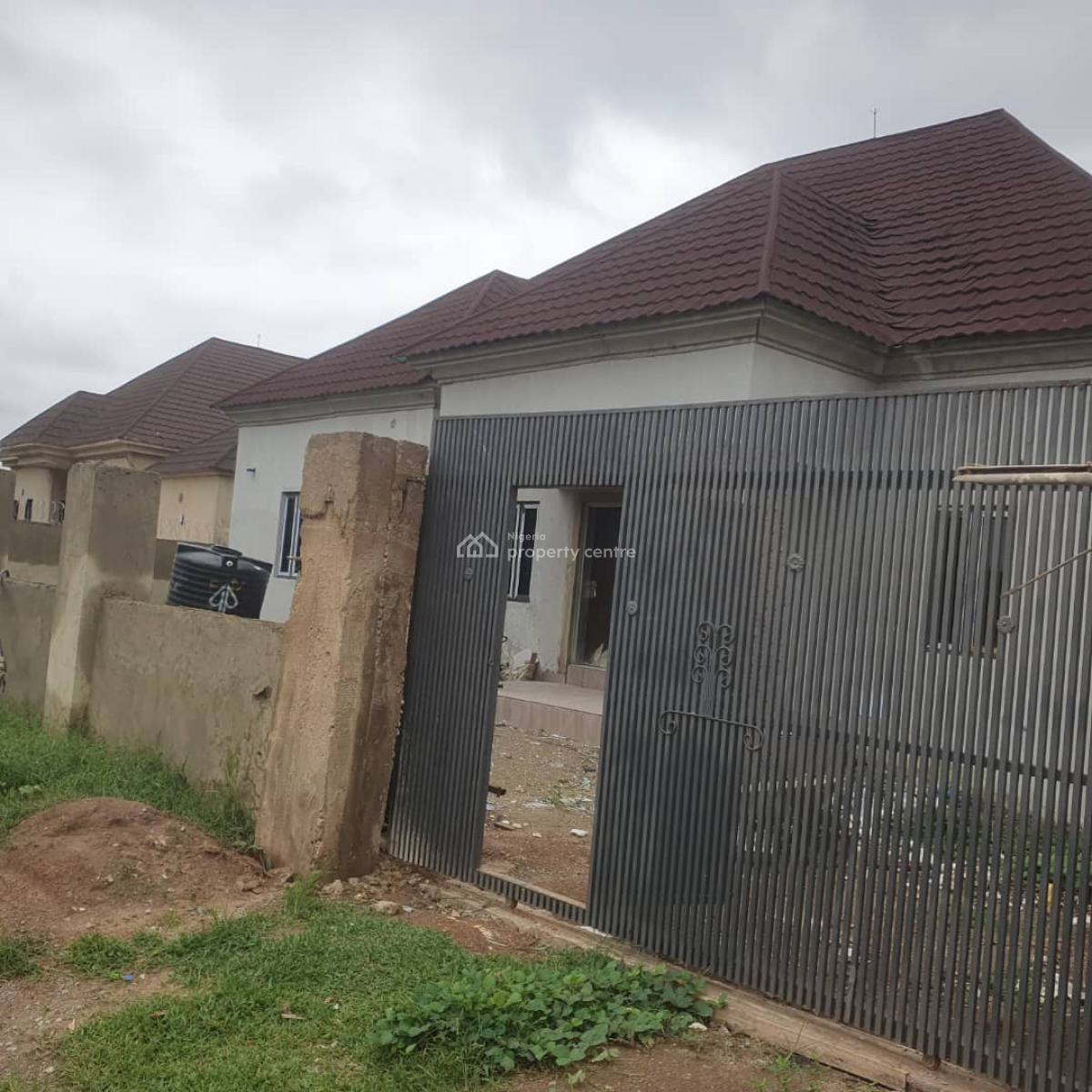 Luxury 3 Bedroom Detach Bungalow with Attached Bq, Estate Along Von Road, Lugbe District, Abuja, Detached Bungalow for Sale