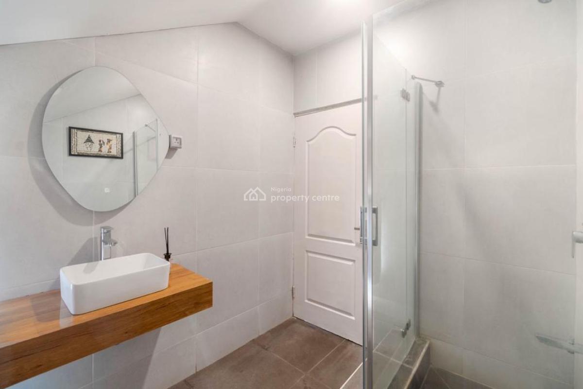 Luxury 3 Bedroom Waterfront Apartment with Pool, Gym and Snooker, Lekki Phase 1, Lekki, Lagos, Flat / Apartment Short Let