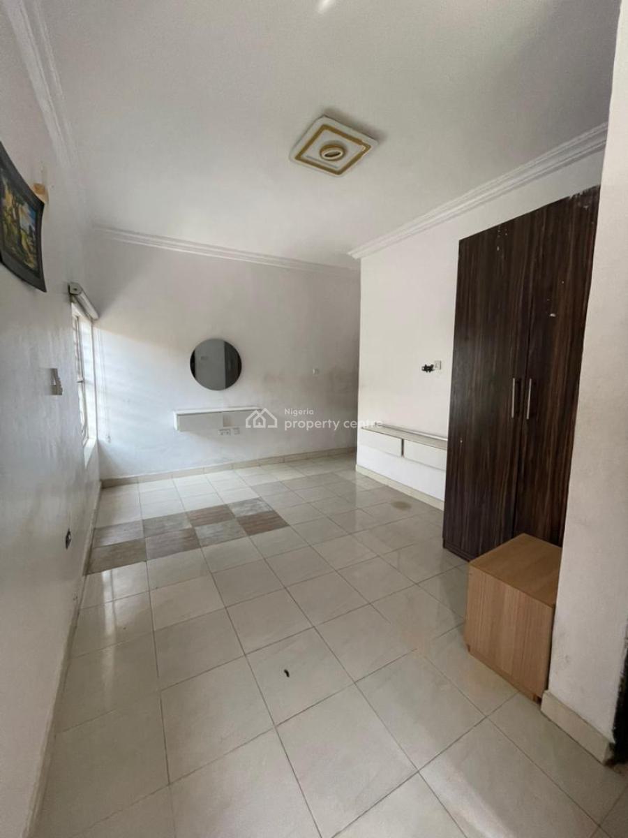 Exquisite 2 Bedroom Apartment, Ikota, Lekki Phase 2, Lekki, Lagos, Flat / Apartment for Rent