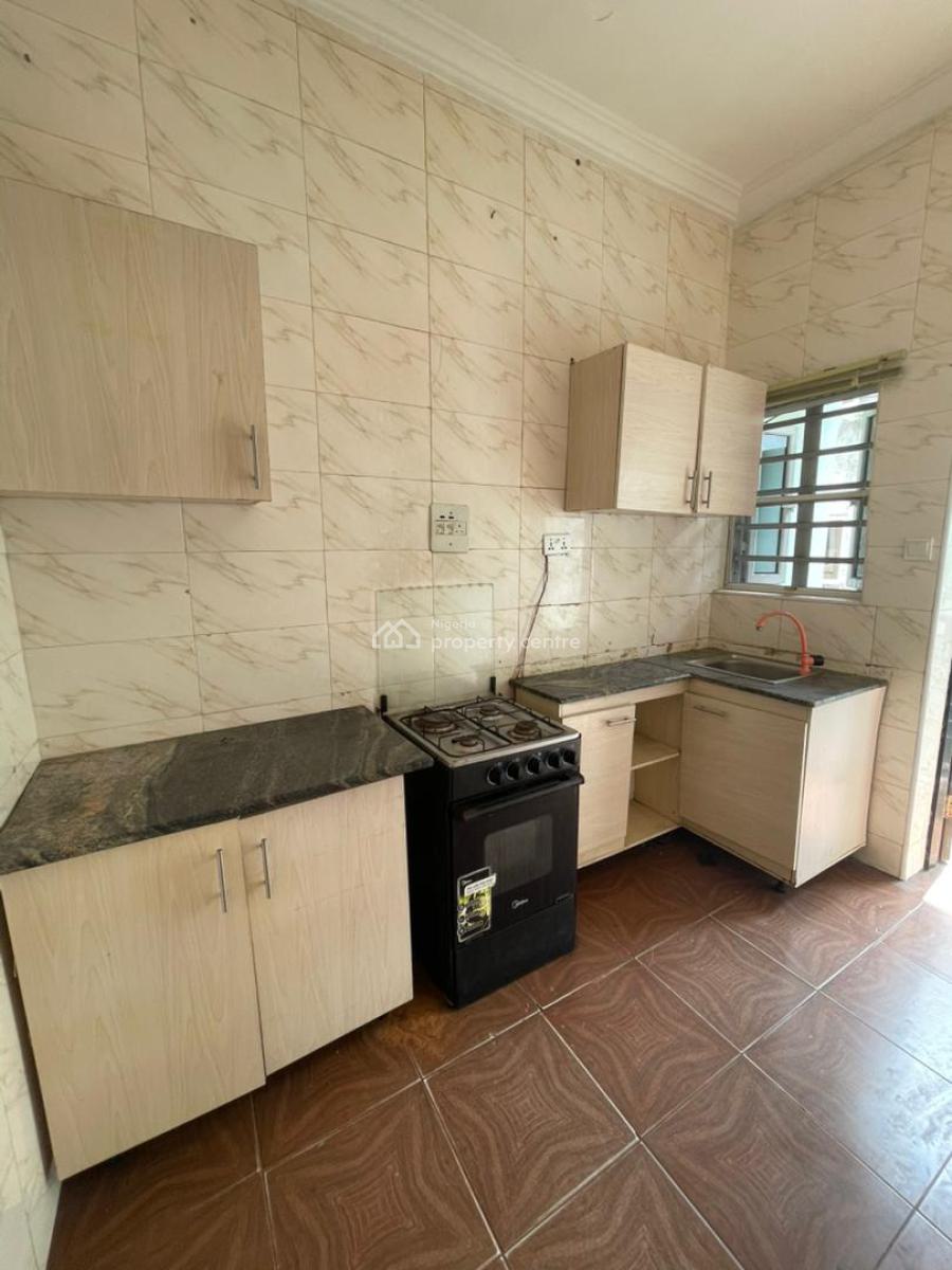 Exquisite 2 Bedroom Apartment, Ikota, Lekki Phase 2, Lekki, Lagos, Flat / Apartment for Rent