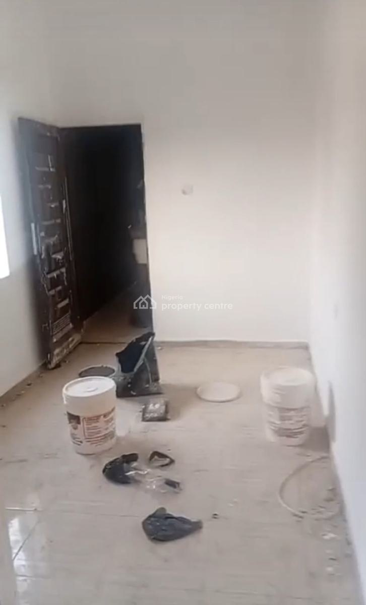 Upstairs Mid- Size Mini Flat @ Abijo Gra{ Video}, Abijo Gra, Abijo, Lekki, Lagos, Mini Flat (room and Parlour) for Rent