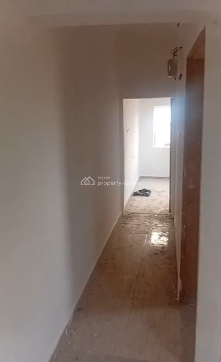 Upstairs Mid- Size Mini Flat @ Abijo Gra{ Video}, Abijo Gra, Abijo, Lekki, Lagos, Mini Flat (room and Parlour) for Rent