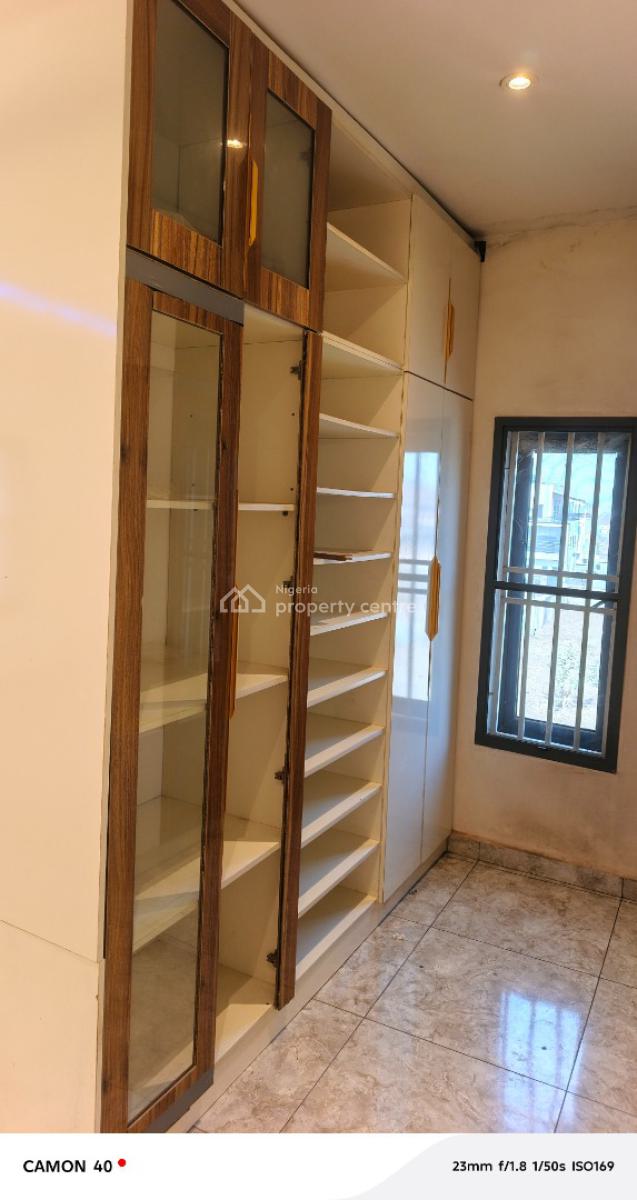 Spacious 4 Bedroom Semi Detached Duplex, 3 Parlors with a Bq, Idu Industrial, Abuja, Semi-detached Duplex for Rent