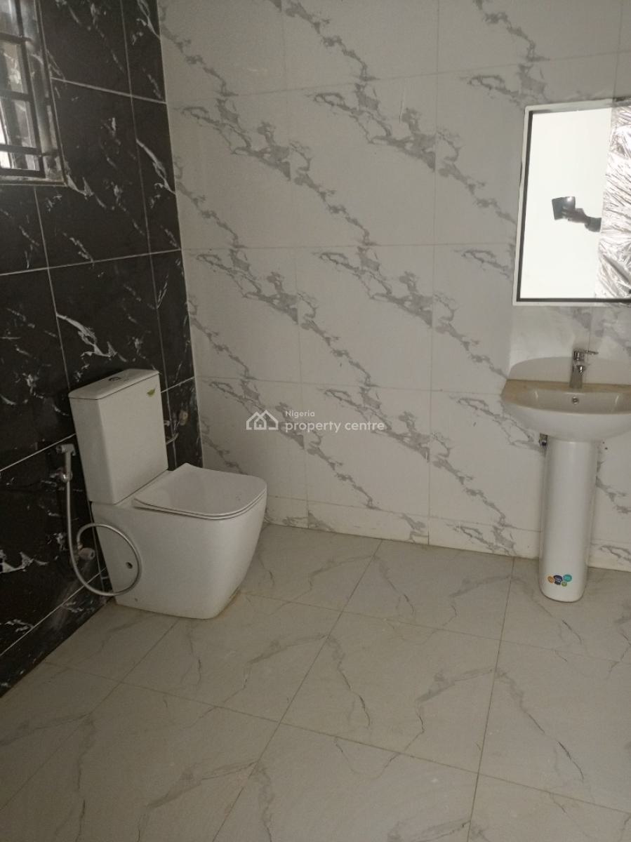 Smart Home.   Tastefully Finished Spacious Standard Brand Newly Built, Jahi By Gilmor, Jahi, Abuja, Terraced Duplex for Sale