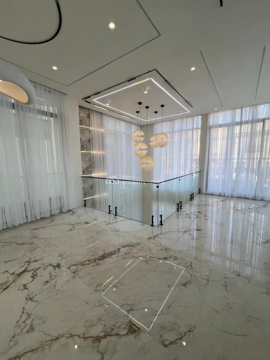 Spacious Massive Lurxuy 5 Bedroom Full Detached, Lekki Phase 1, Lekki, Lagos, Detached Duplex for Sale