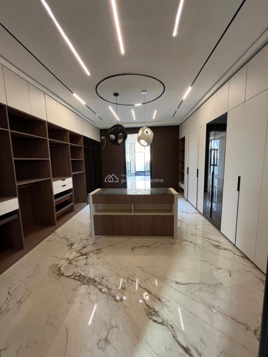 Spacious Massive Lurxuy 5 Bedroom Full Detached, Lekki Phase 1, Lekki, Lagos, Detached Duplex for Sale