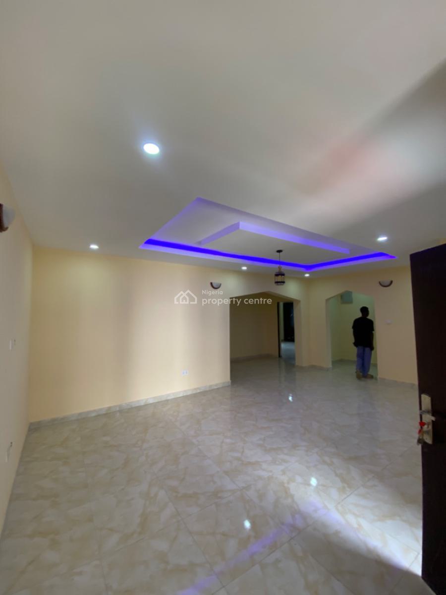 an Executive Two Bedroom Flat, Oluaeye Newtown Close Ogombo Off Abraham Adesanya Ajah, Lekki, Lagos, Flat / Apartment for Rent