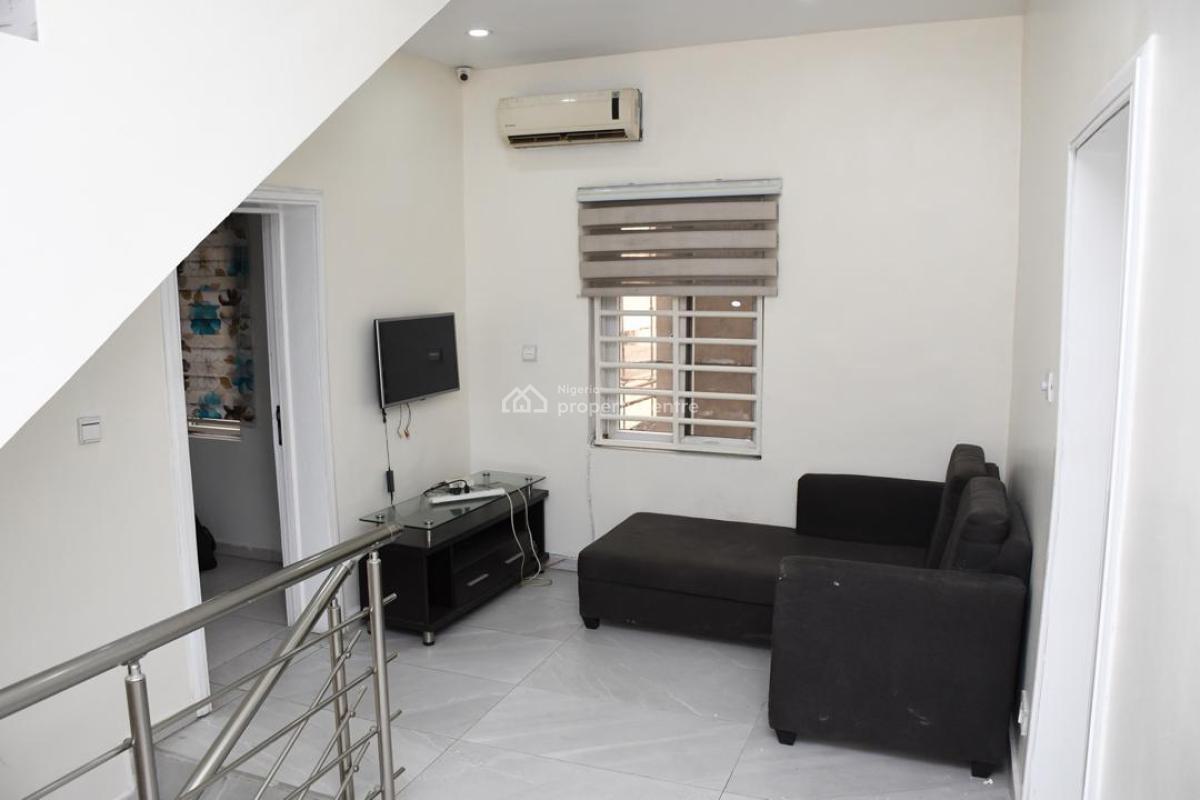 Luxury 4 Bedroom Town House, Beside Maryland Mall, Maryland, Lagos, Flat / Apartment for Sale