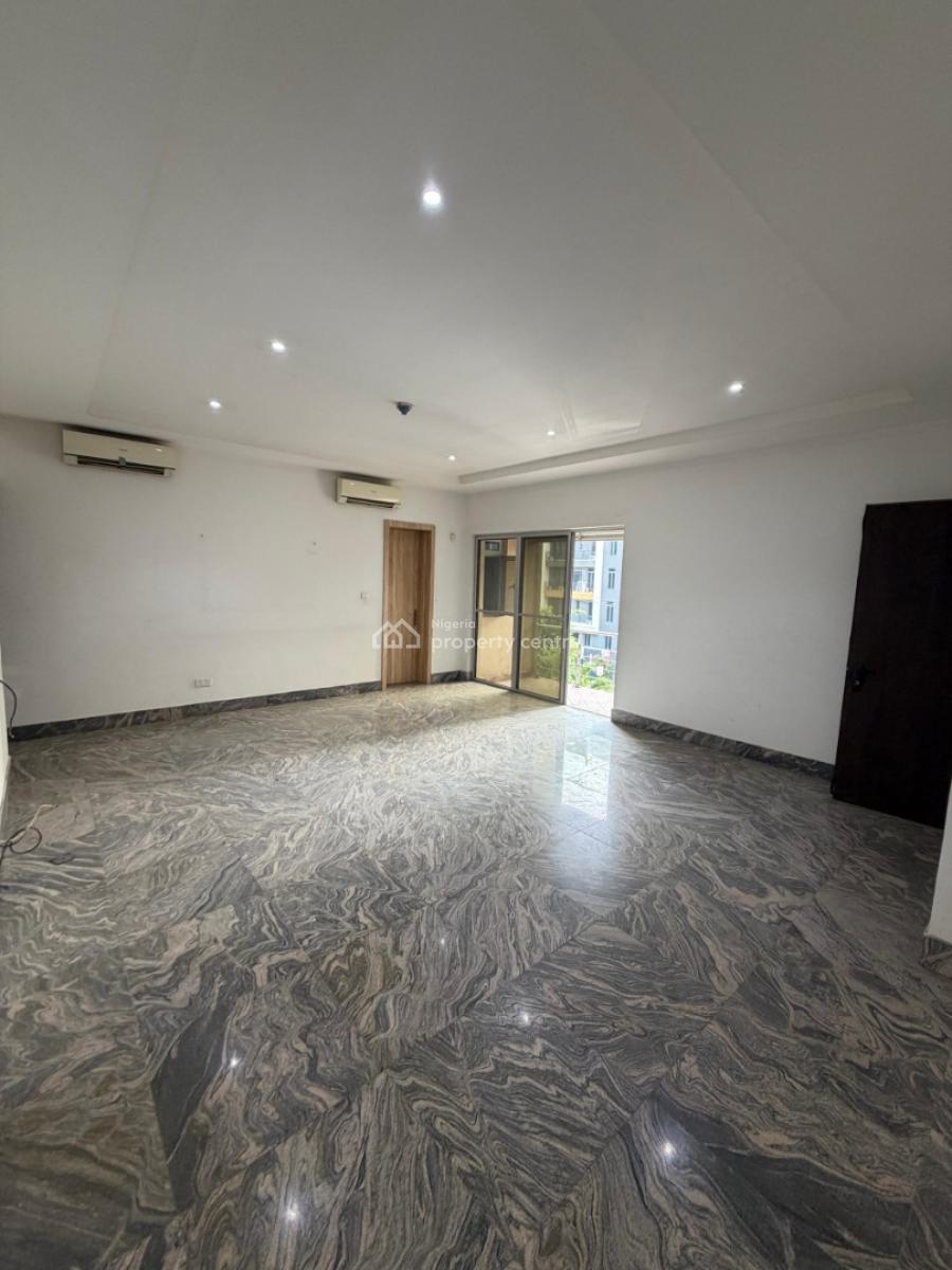 Spacious 3bedroom Fully Serviced with Bq, Lekki Phase 1, Lekki, Lagos, Flat / Apartment for Rent