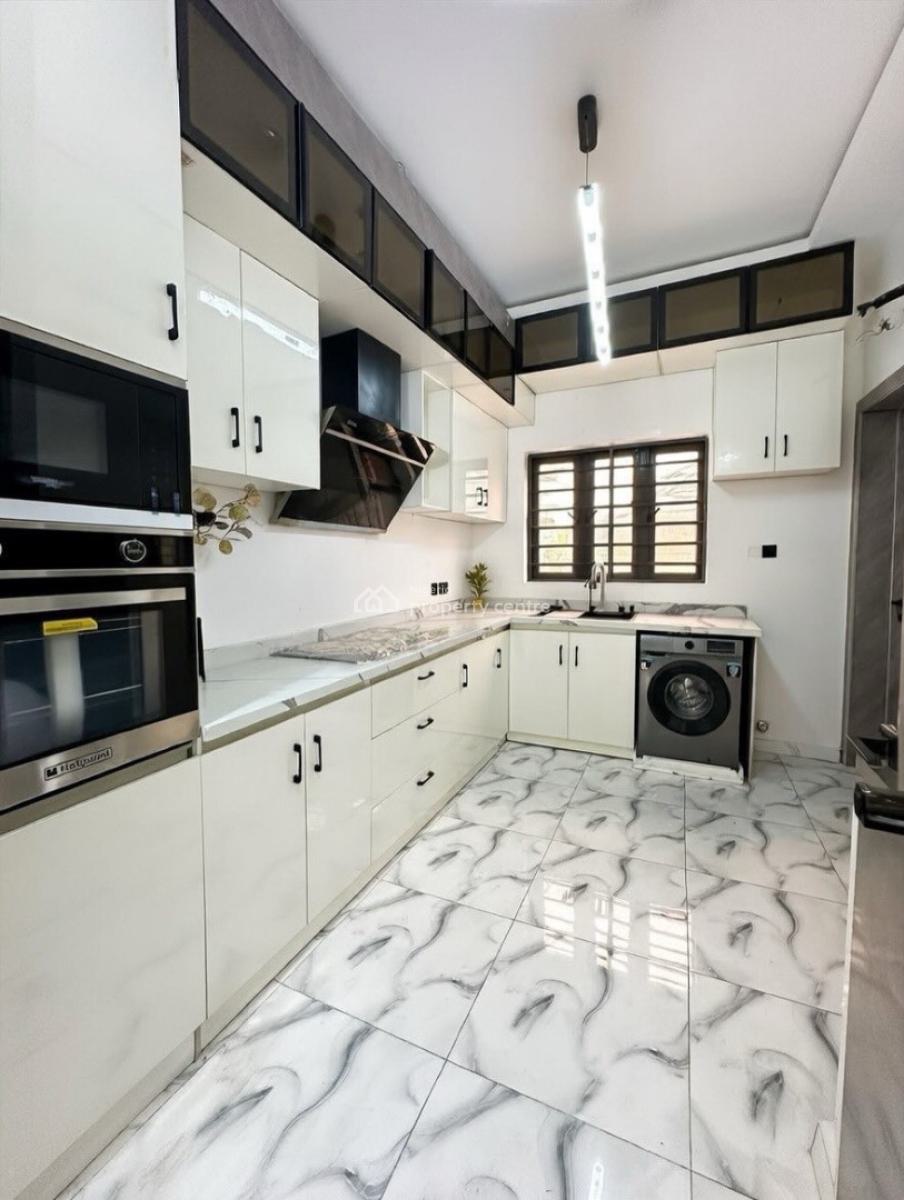 Serviced 4 Bedroom Terrace Duplex with Bq & Inverter, Lekki Phase 1, Lekki, Lagos, Terraced Duplex for Sale