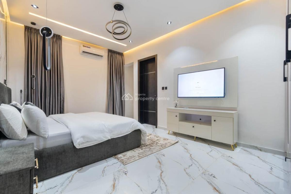 Luxury 2 Bedroom Apartment with Snooker,pool and Gym, Ikate, Lekki, Lagos, Flat / Apartment Short Let